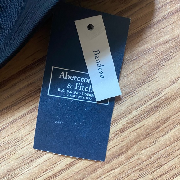 Abercrombie and Fitch upside down halter triangle bikini top - Picture 3 of 8